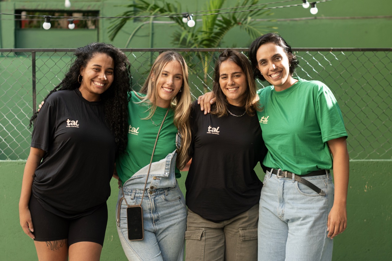 Equipe Tal Vida Canina reunida